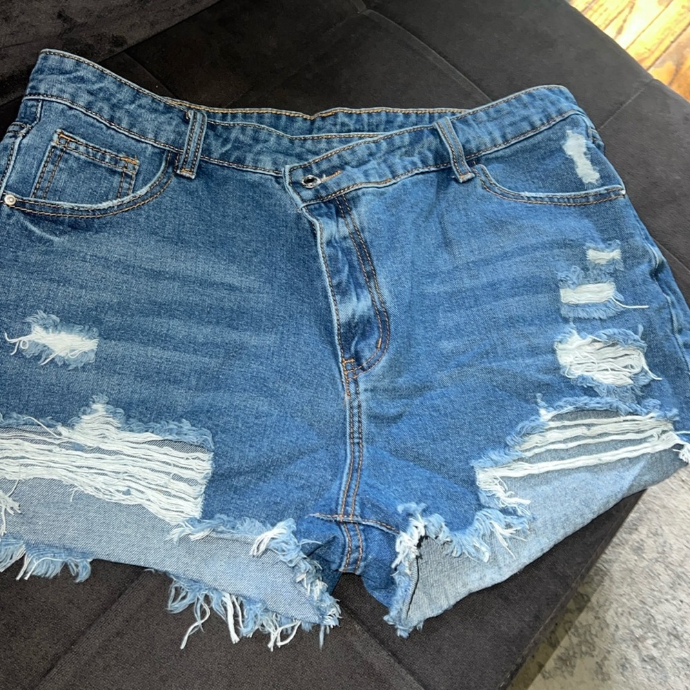 SHEIN shorts new never wore size xxl US 14